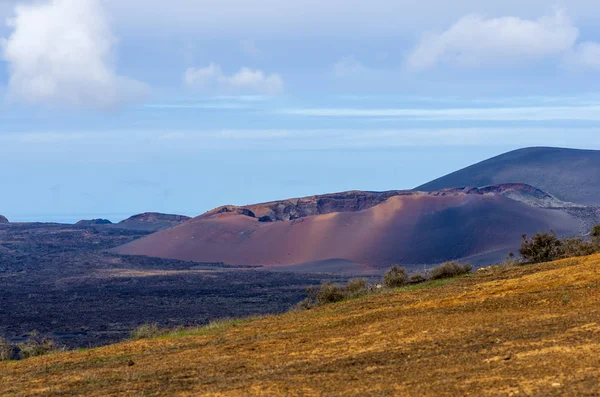 Uitzicht Parques Natuurlijke Los Vulkanen Met Caldera Del Corazoncillo Lanzarote — Stockfoto