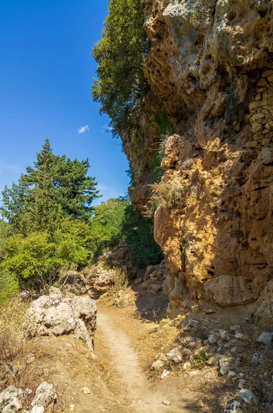 Wanderweg Entlang Eines Steilen Berghanges Auf Beton Griechenland — Stockfoto