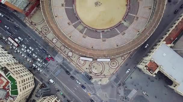 Spanje, Valencia luchtfoto schieten, vogel-eye view op rode daken, wegen en pleinen — Stockvideo