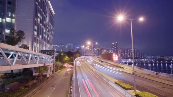 Timelapse luchtfoto schieten van het verkeer op grote industriële chinnese stad — Stockvideo