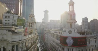 Shanghai, Çin - yaklaşık Şubat, 2018: alışveriş caddesi yürüyüş insanların kalabalıklar