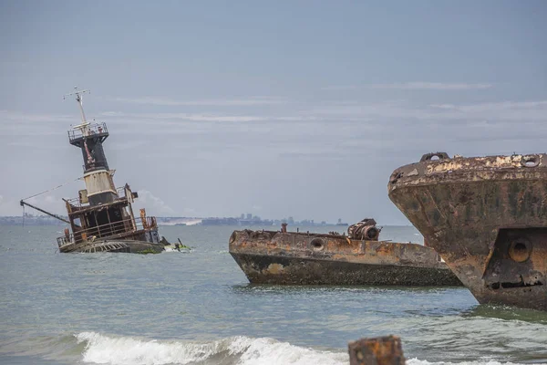 Cementerio Barcos Barcos Abandonados Cadáveres Océano Atlántico Angola África — Foto de Stock