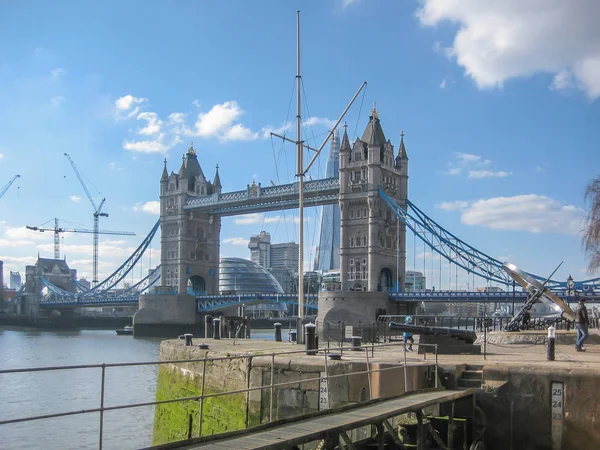 Λονδίνο Ηνωμένο Βασίλειο 2013 Προβολή Του Όχθες Του Ποταμού Τάμεση — Φωτογραφία Αρχείου