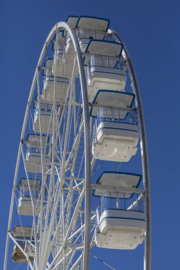 Dev dönme dolap sandalyeleri, metalik yapısı, eğlence öğe Nehri yakınında, şehir merkezinden Gaia, Portekiz