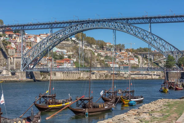 Oporto Portogallo 2018 Veduta Del Fiume Douro Con Barche Rabelo — Foto Stock