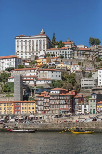 Porto Portugal 2018 Uitzicht Rivier Douro Met Rabelo Boten Ribeira — Stockfoto