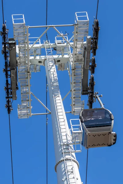 Gaia Porto Portugal 2018 Vista Los Tranvías Aéreos Teleféricos Subiendo — Foto de Stock