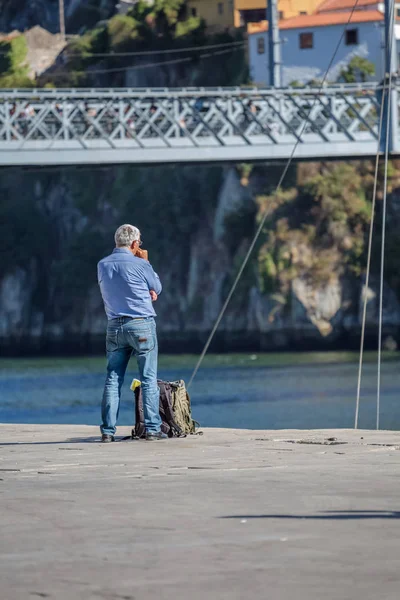 Porto Portugal 2018 Blick Von Mann Der Auf Ribeira Docks — Stockfoto