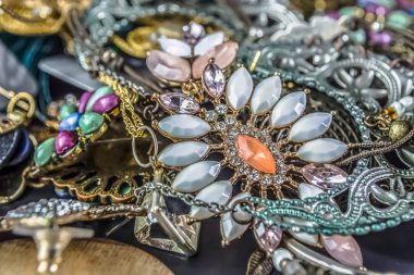 Ayrıntılı bir görünümünü çeşitli takı ve'den aksesuarlar...