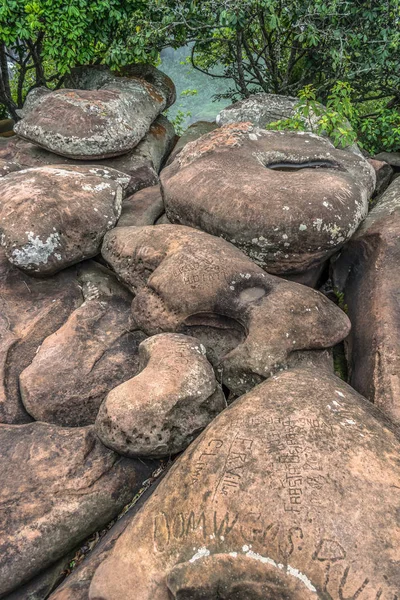 Utsikt Över Klipporna Floden Lucala Vatten Organ Kalandula Med Underskrifter — Stockfoto