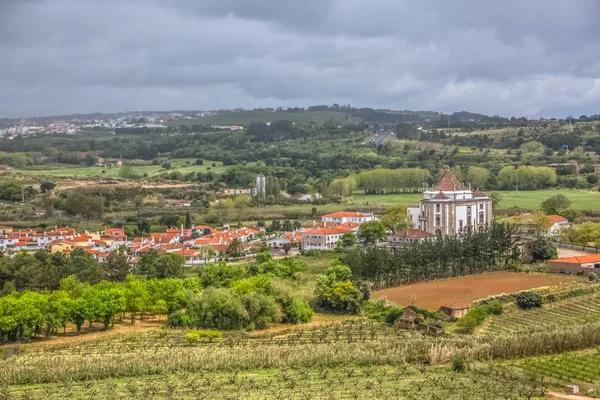 Full panoramautsikt över den klassiska barockbyggnaden, Lord Jesus da Pedra Sanctuary, katolsk religiös byggnad i Obidos — Stockfoto