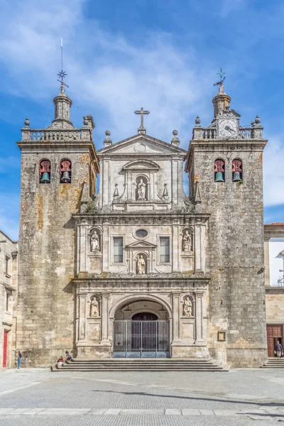 A Viseu-székesegyház, az ADRO da se Cathedral de Viseu homlokzatán, építészeti ikon — Stock Fotó
