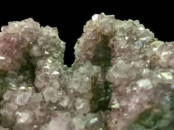 Detailansicht Von Mineralstein Amethyst Quarzdruze Mit Rutileinschlüssen Aus Irai Rio — Stockfoto