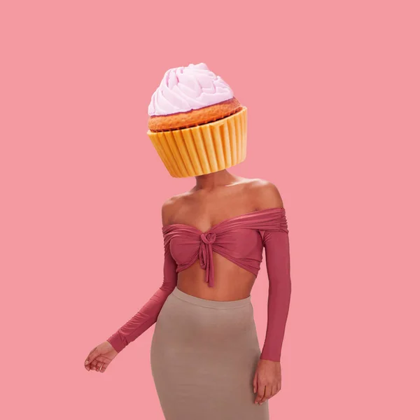 Hedendaagse Kunst Collage Vrouw Met Snoep Hoofd Roze Achtergrond — Stockfoto