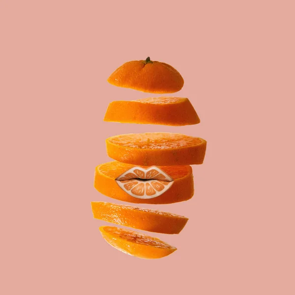 Collage Arte Contemporáneo Naranja Rodajas Con Labios —  Fotos de Stock