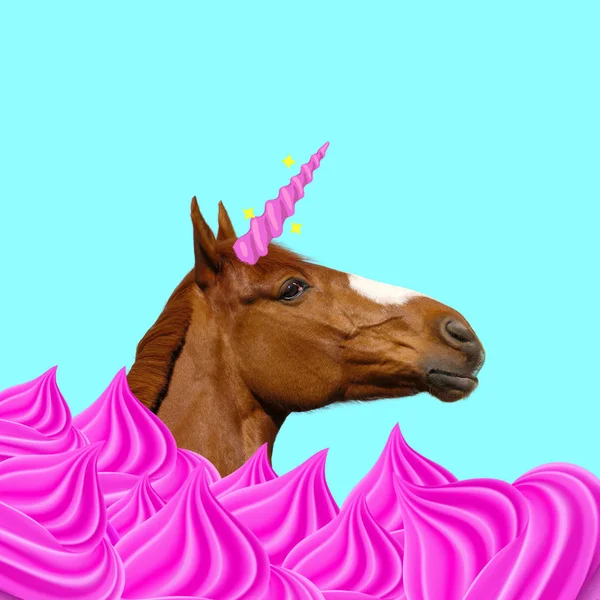 Současné Umění Koláž Koně Jednorožcem Vanilkové Sny — Stock fotografie