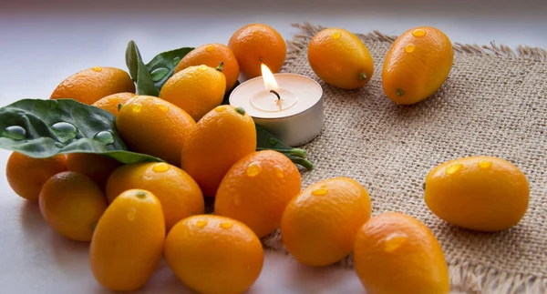 Still Life Kumquats Candles Sackcloth Relaxing Background Background Spa Design — Stock Photo, Image