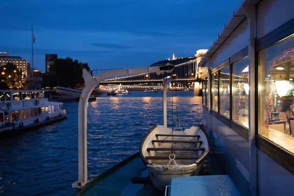 Schiffsdeck Des Donau Kreuzfahrtschiffes Und Blick Auf Die Donau — Stockfoto