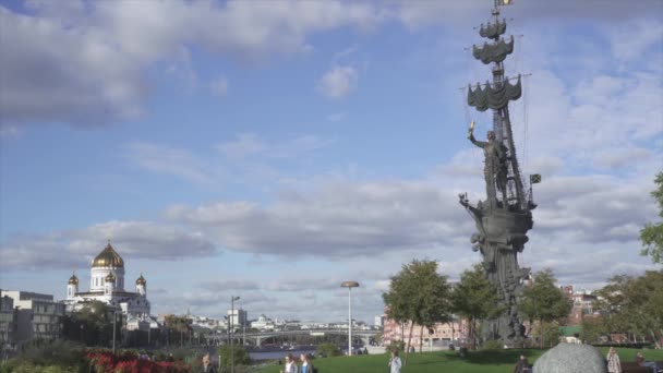 Moskauer Stadtbild Orthodoxe Jesuskathedrale Und Denkmal Für Petrus Den Großen — Stockvideo