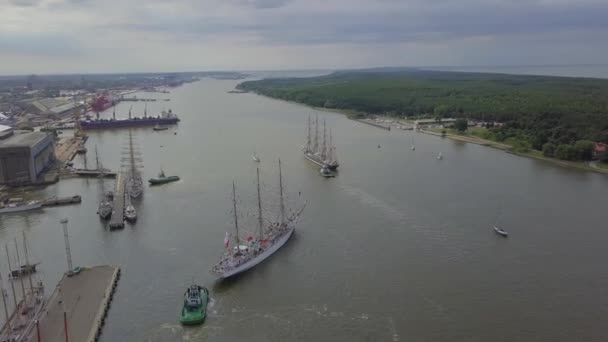 Aereo Navi Alte Che Manovrano Porto Porto Klaipeda Lituania Durante — Video Stock