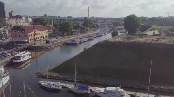 城堡游艇港口空中全景在克莱佩达 立陶宛 — 图库视频影像