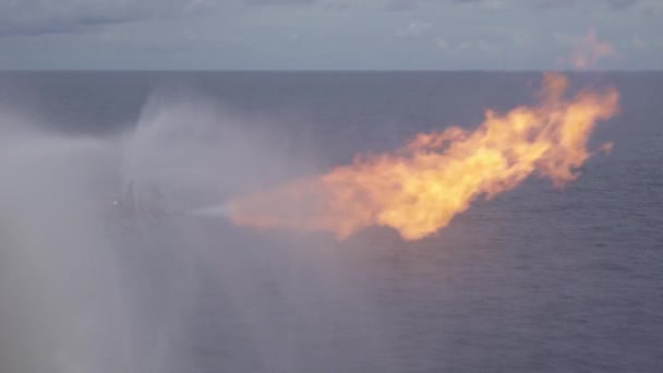 Operazione Collaudo Flaring Impianto Perforazione Petrolio Gas — Video Stock