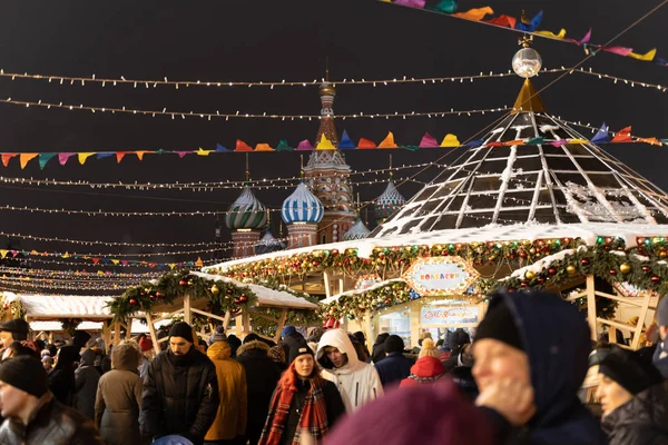 Moscow Russia January 2019 People Festive Winter Market Central Moscow — Stock Photo, Image
