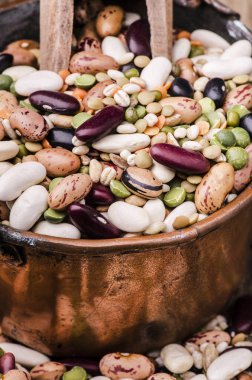 sebze çorbası ve karışık tahıllar.