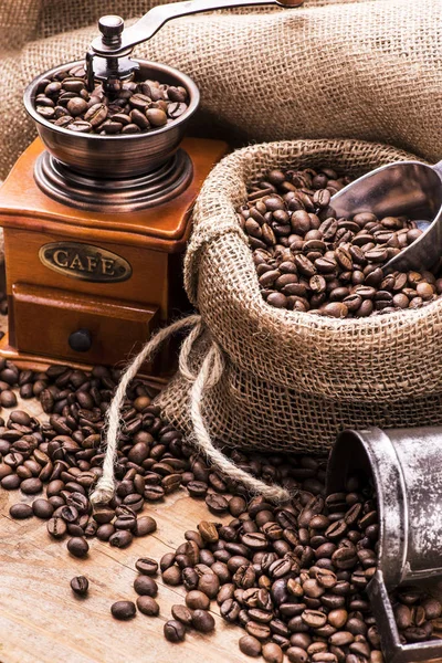 Roasted coffee beans — Stock Photo, Image