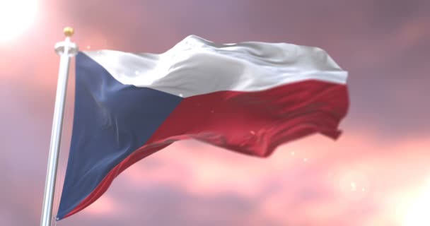 Vlajka Česká republika mával na vítr v západu slunce, smyčka