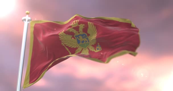 Flagge Von Montenegro Weht Bei Sonnenuntergang Wind Langsamer Schleife — Stockvideo