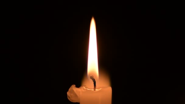 svíčka v noci