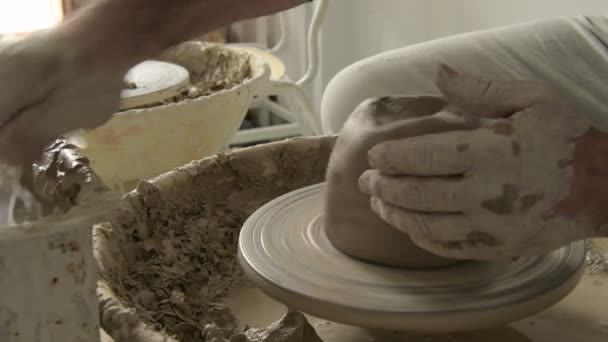 Potter Starting Mold New Piece Clay Lathe — 비디오
