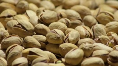 Çalkalayarak yemek için fıstıklar