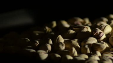 Çalkalayarak yemek için fıstıklar