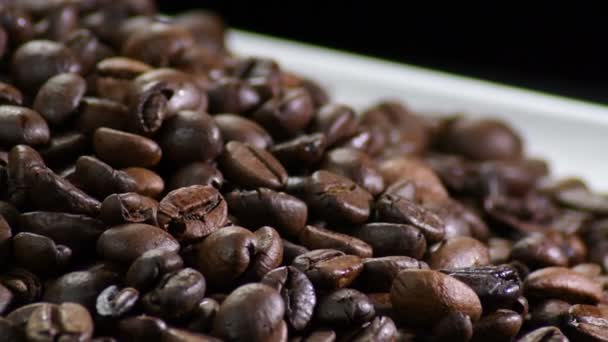Bruine Geroosterde Granen Koffie Draaiend — Stockvideo