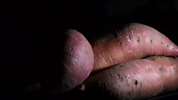 Natuurlijke Rauwe Zoete Aardappelen Draaien Ipomoea Batatas — Stockvideo