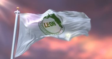 Günbatımında Leon bayrağı, Florida eyaleti, Birleşik Devletler - döngü