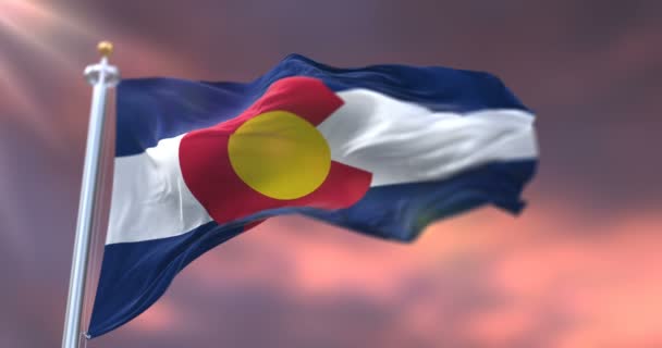 Colorado Eyaleti Bayrağı Birleşik Devletler Bölgesi Gün Batımında Dalgalanan Döngü — Stok video