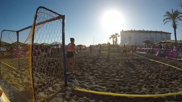 Jugar Con Gol Partido Balonmano Playa Mujeres — Vídeos de Stock