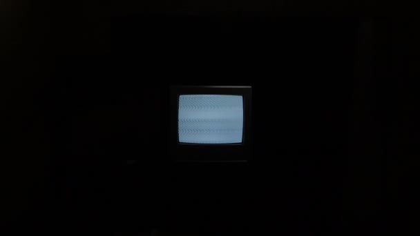 Vecchio Televisore Analogico Con Tremolio Rumore Sullo Schermo — Video Stock