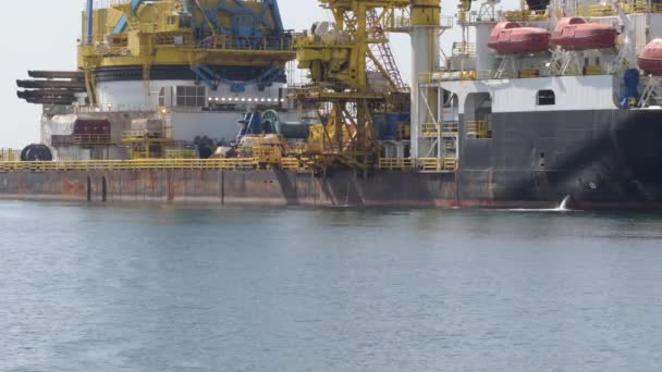 Ship Port Radioactivity Symbol Deck Pouring Liquid — Stock Video