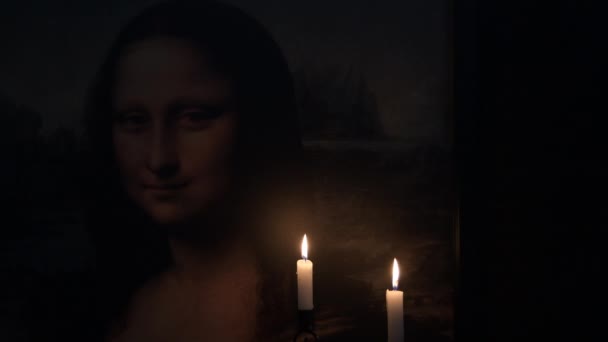 Gioconda Mona Lisa Kép Gyertyákkal Megvilágítva — Stock videók