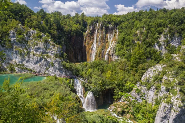 Belle Cascade Dans Parc National Des Lacs Plitvice Croatie — Photo