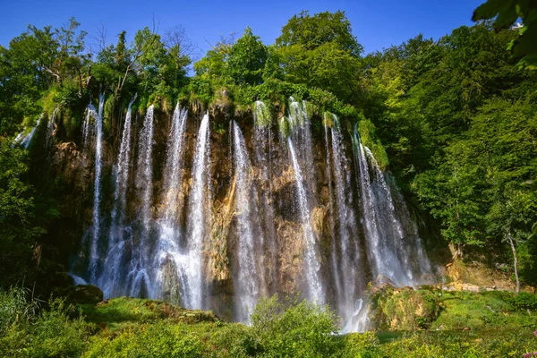 Belle Cascade Dans Parc National Des Lacs Plitvice Croatie — Photo