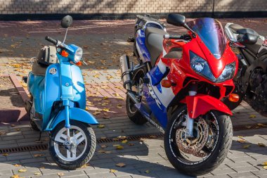 Ukrayna. Khmelnitsky. 13 Ekim 2018. Motosiklet motosiklet sezon sonbahar kapatma