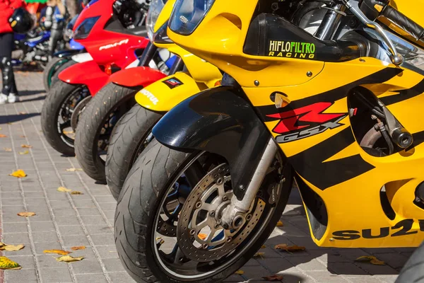 Ukrayna. Khmelnitsky. 13 Ekim 2018. Motosiklet motosiklet sezon sonbahar kapatma