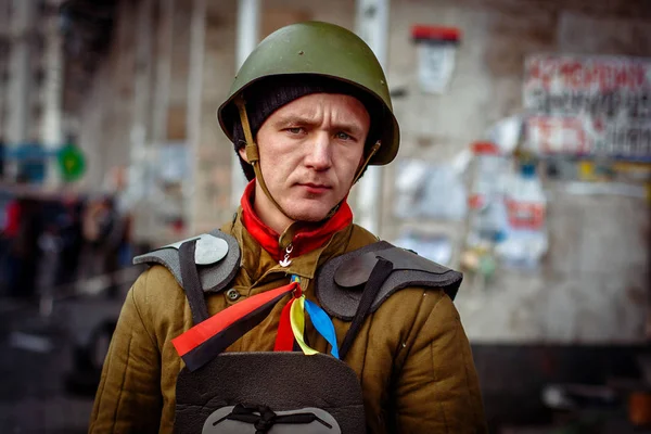 Kiev Ukraine February 2014 People Protesting Barricades Euromaidan — Stock Photo, Image