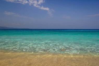 Arnavutluk'ta güzel plaj tatil için. İyonya Denizi.