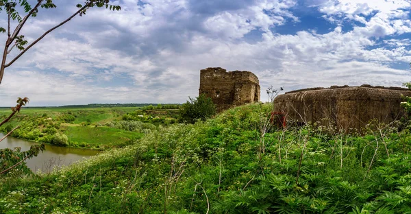 Ruïnes Van Een Oude Vesting Een Duitse Bunker — Stockfoto